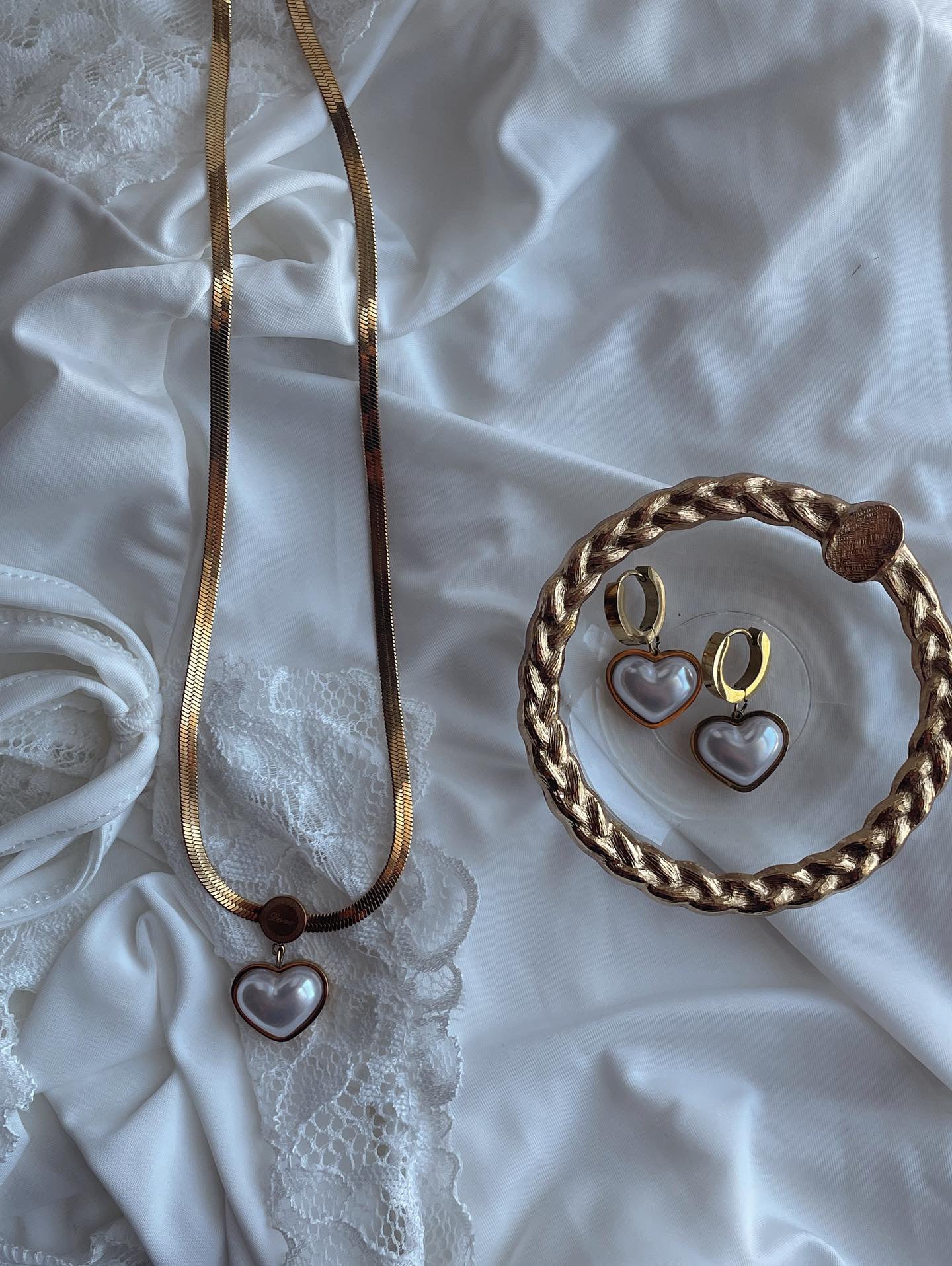 Pearl Heart Pendant Necklace